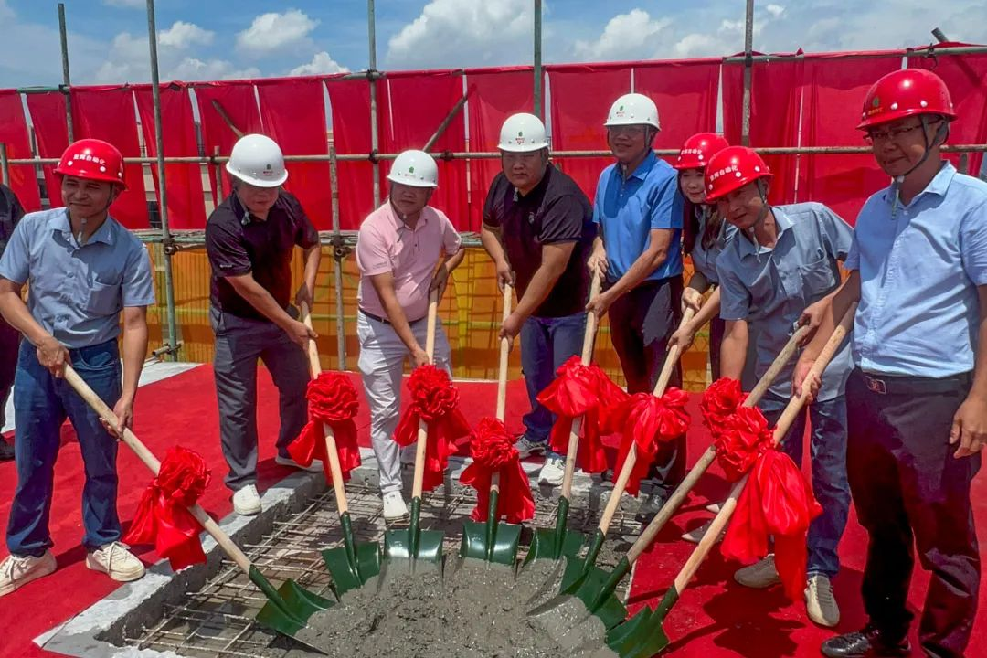 Nouvelle étape, nouvel avenir ! Le projet EXCITECH South Base Phase II a été clôturé avec succès.