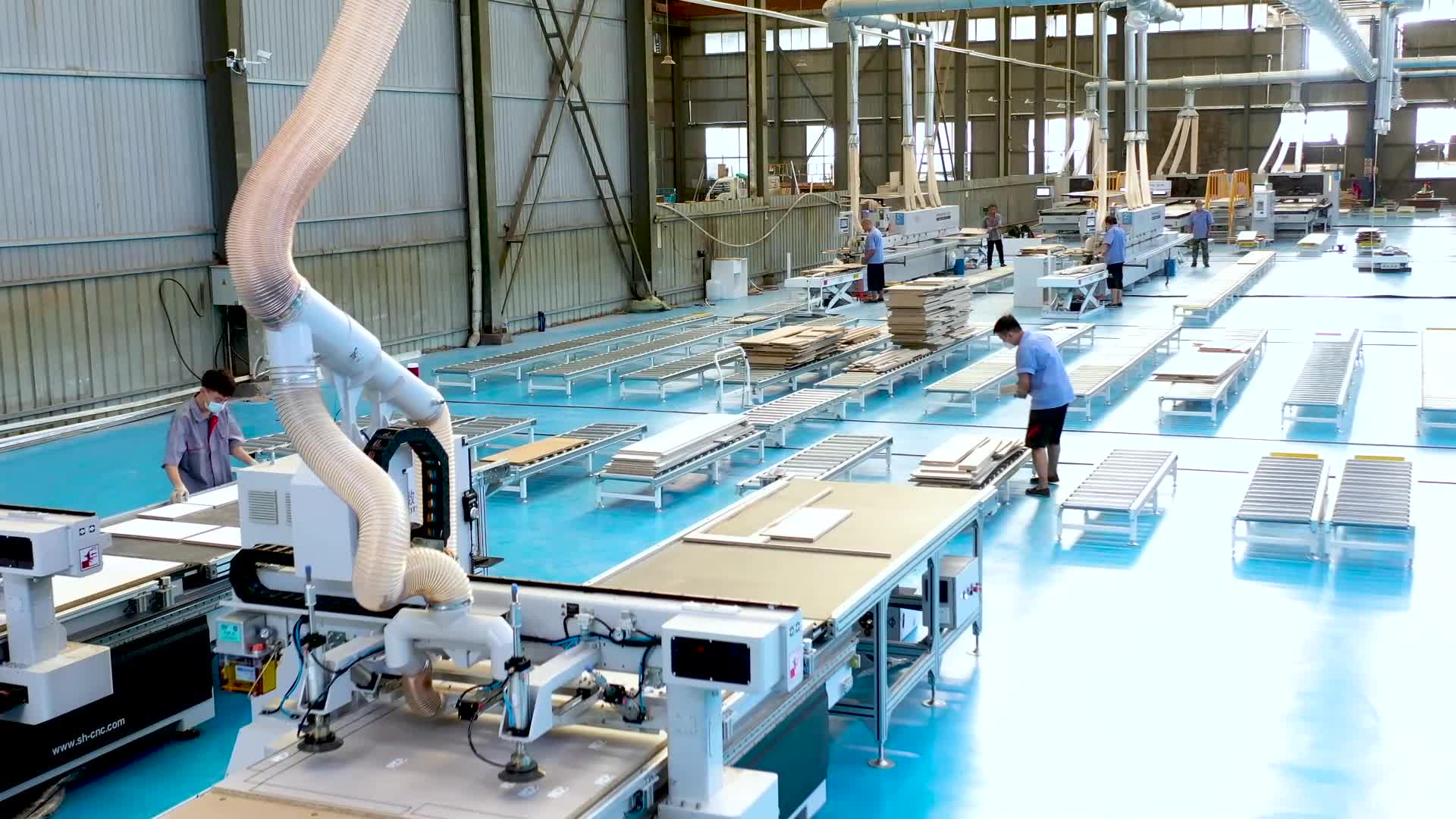 Excitech CNC innove continuellement dans la production automatisée et intelligente.