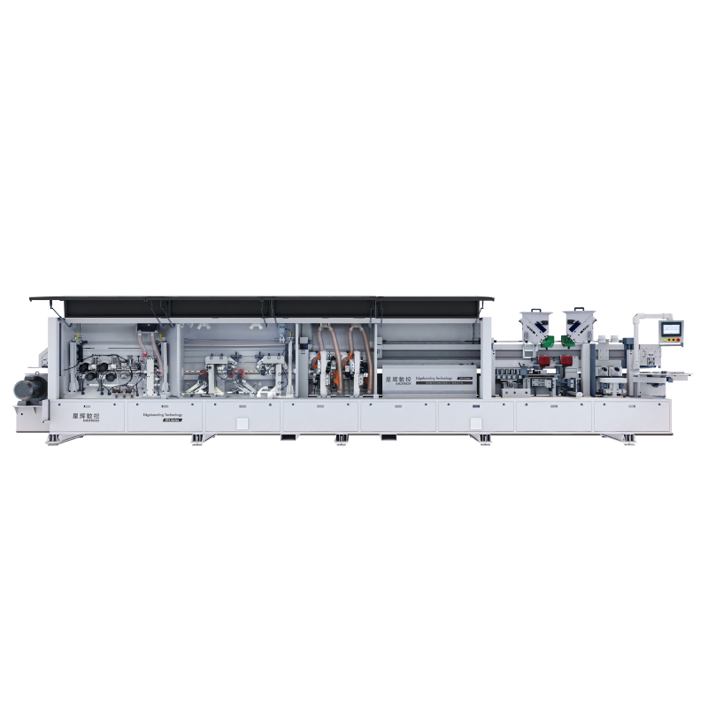 Plaqueuse de chants CNC avec convoyeur de retour
