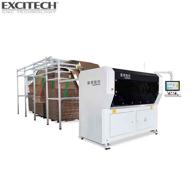 Emballage et découpe de la machine de découpe de cartonbox